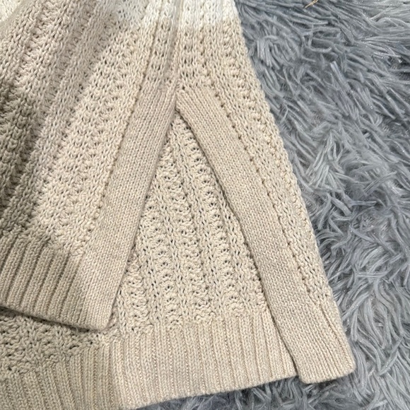 GAP Women's Cream and Tan Sweater - Picture 4 of 5